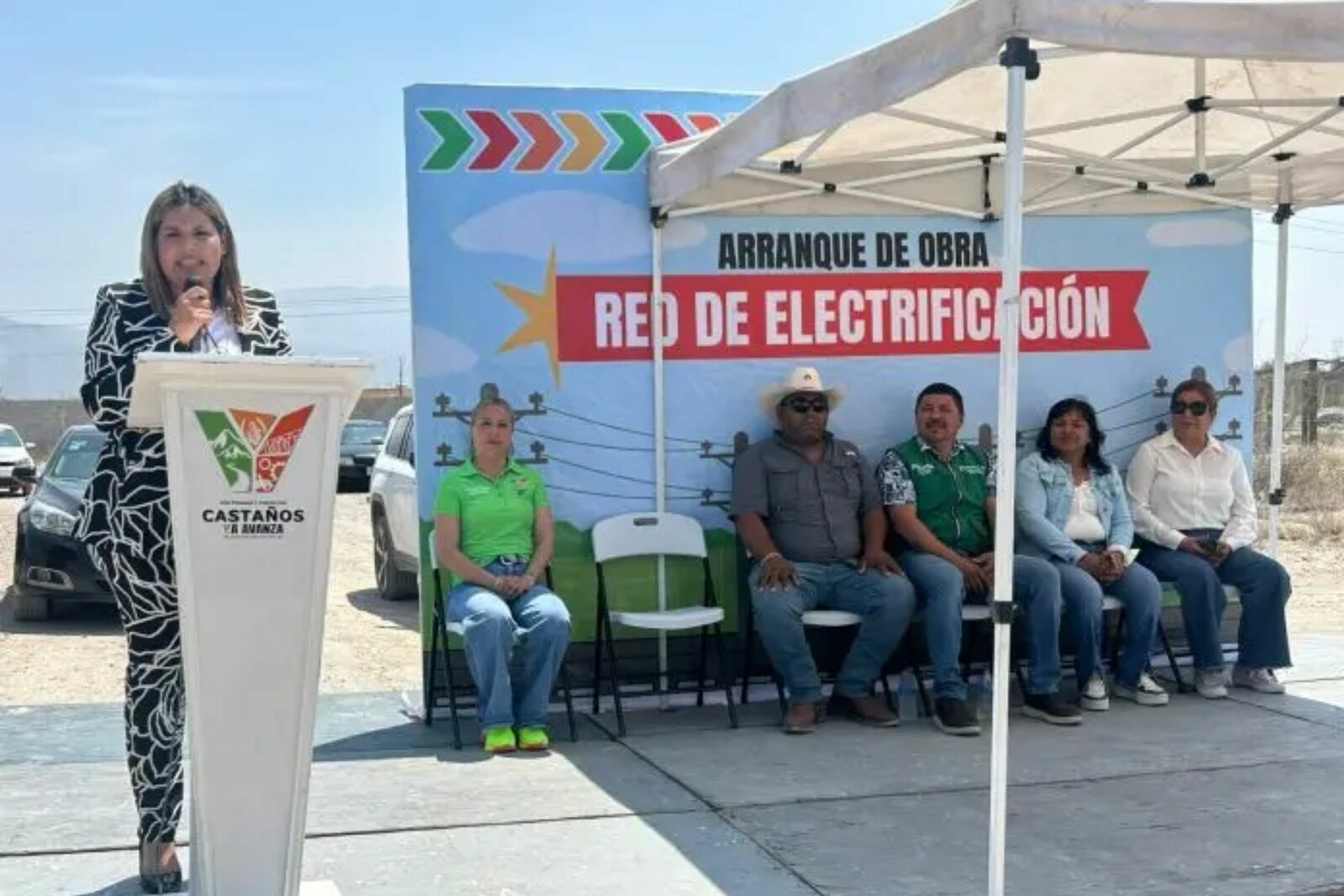 Inicia obra de electrificación en la colonia 21 de Marzo de Castaños tras más de una década sin servicio