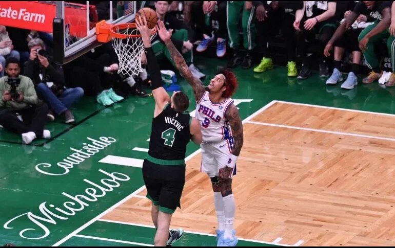Joel Embiid lidera a Sixers en victoria 113-97 sobre Celtics y extiende la serie
