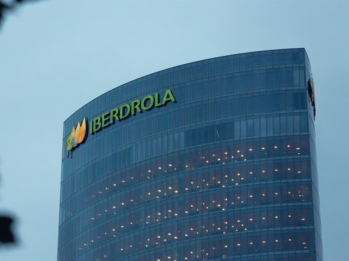 Iberdrola gana 11% más en el primer trimestre y eleva previsión