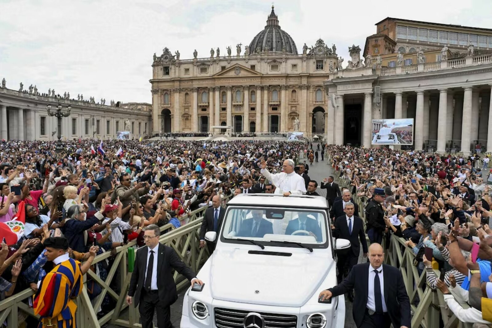 Papamóvil recorrerá Estados Unidos en gira por niños víctimas de la guerra