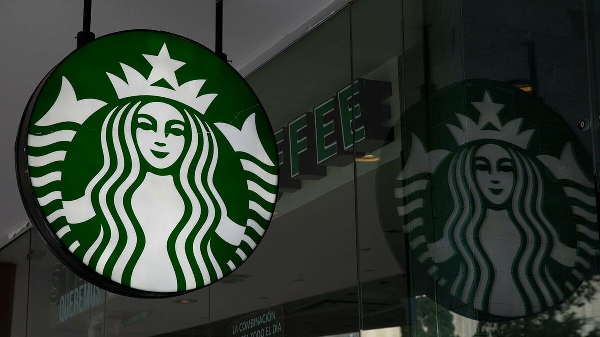 Starbucks reporta alza de 9% en ingresos en segundo trimestre 2026