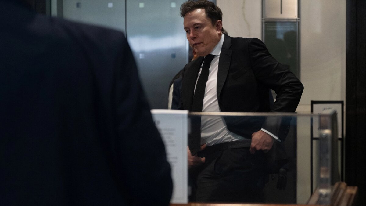 Elon Musk afirmó en juicio que OpenAI abandonó su misión original sin fines de lucro inicial.  Elon Musk declaró que Sam Altman y otros directivos no fueron