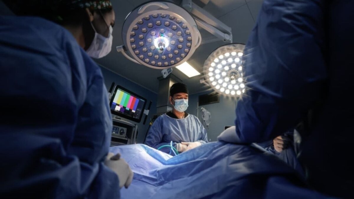 El ISSSTE informó la instalación de un nuevo acelerador lineal para tratar cáncer en el Hospital Centenario de la Revolución Mexicana, en Morelos. Este equipo,