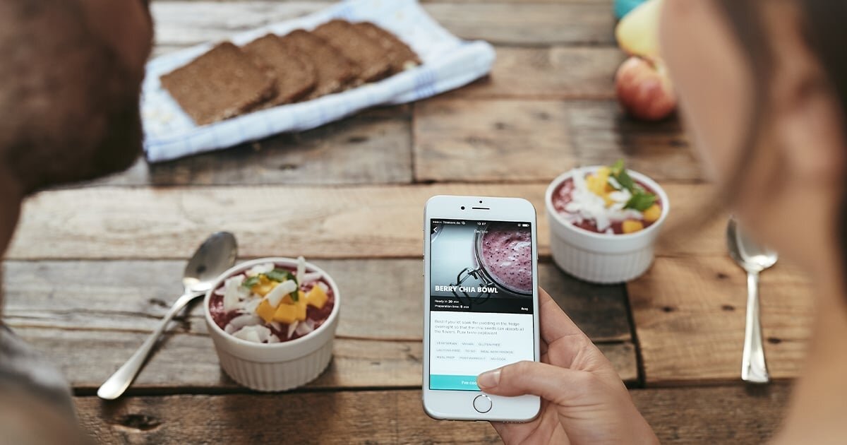 Cómo dejar de comer en exceso: la rutina simple que recomiendan expertos