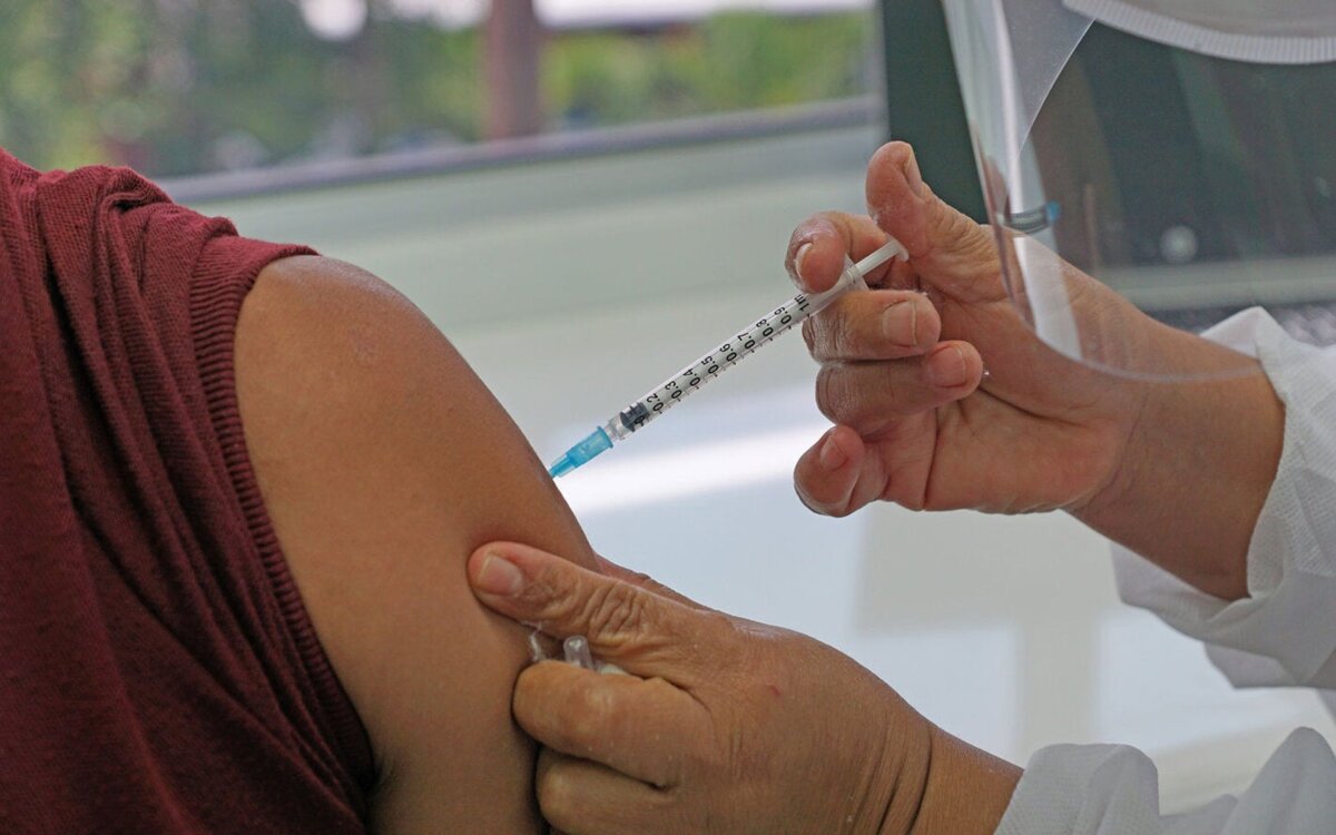 La región de las Américas enfrenta una situación preocupante en materia de vacunación, marcada por una disminución sostenida en las coberturas