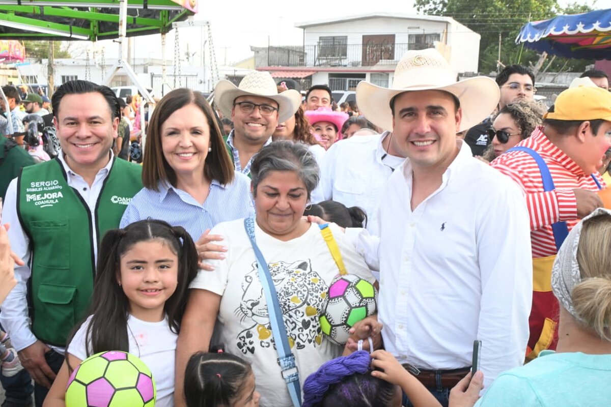 Manolo y Sari conviven con la niñez de Frontera en jornada llena de alegría