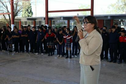 Refuerzan vigilancia en secundarias de Monclova y crece atención a jóvenes en programa Aplícate