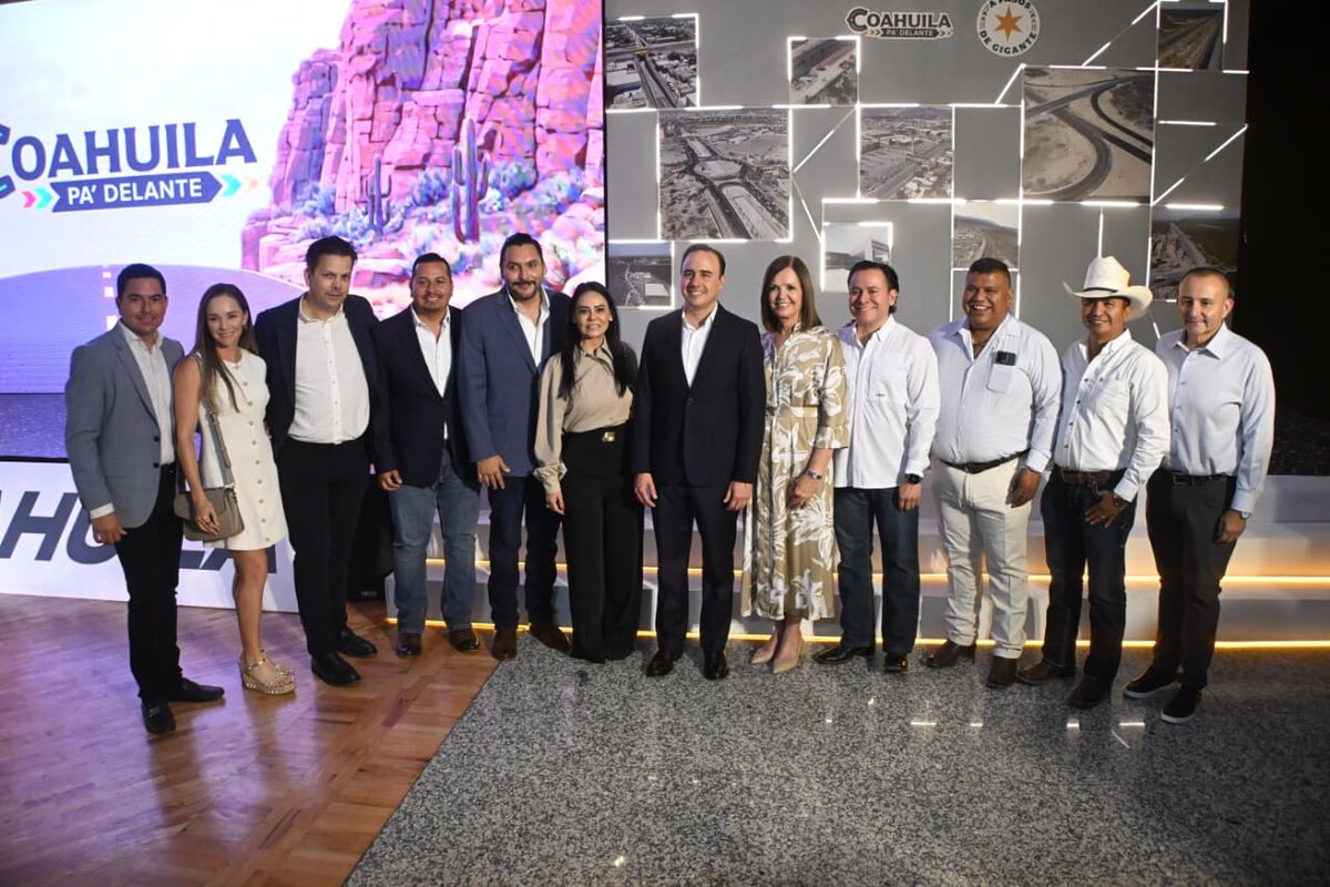 Sari Pérez participa en presentación de Megaobras de Manolo Jiménez