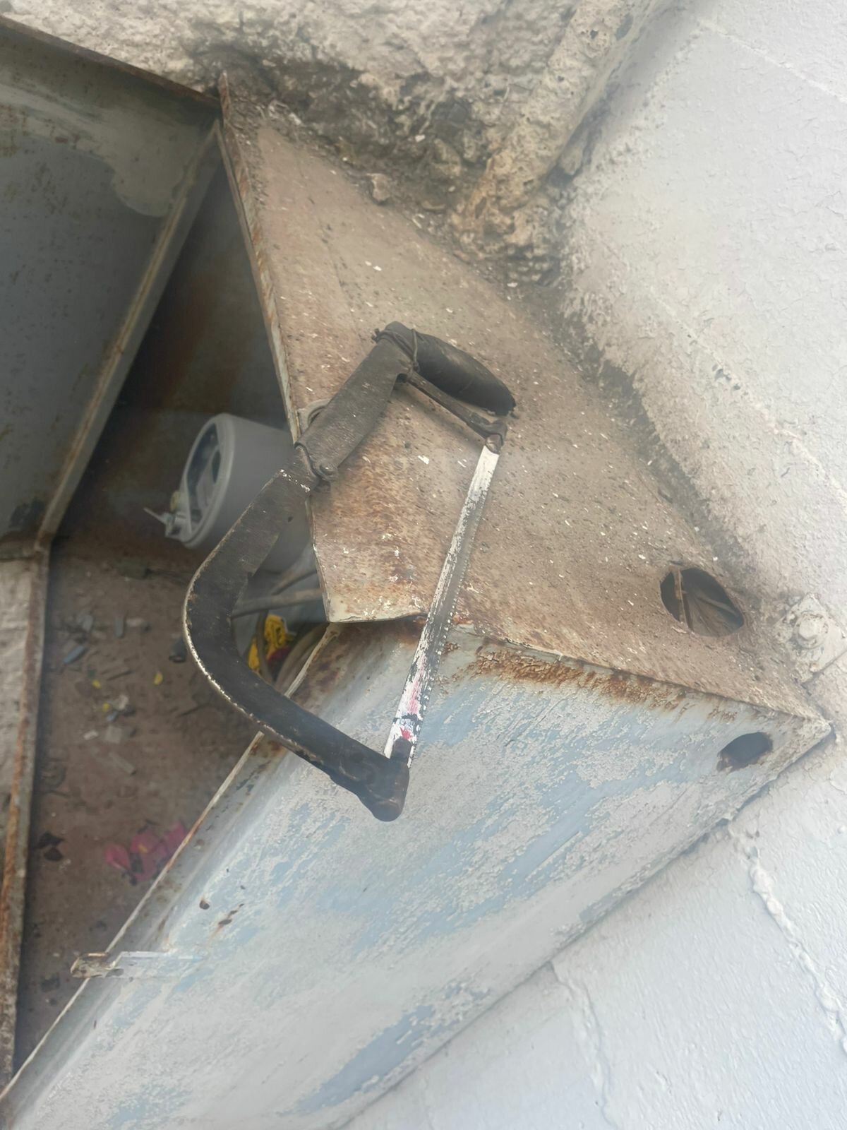 Vandalizan tanque de abastecimiento de Valle Verde; personal de SIMAS Torreón trabaja en la reparación