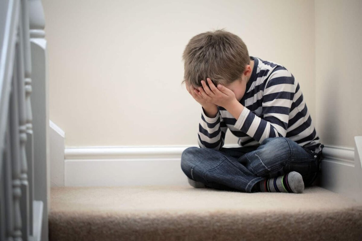 Programa en línea calma el estrés postraumático en niños lesionados