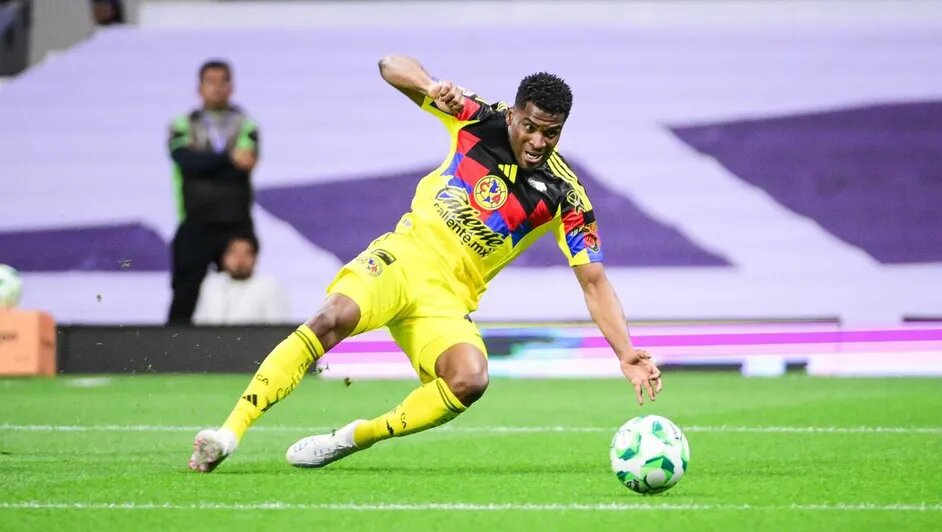 América sufre baja sensible: "Pantera" Zúñiga, operado y fuera del torneo
