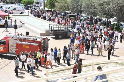 El interés prioritario de la Administración Municipal es promover acciones y programas para la prevención de riesgos a la población.  Torreón, Coahuila.