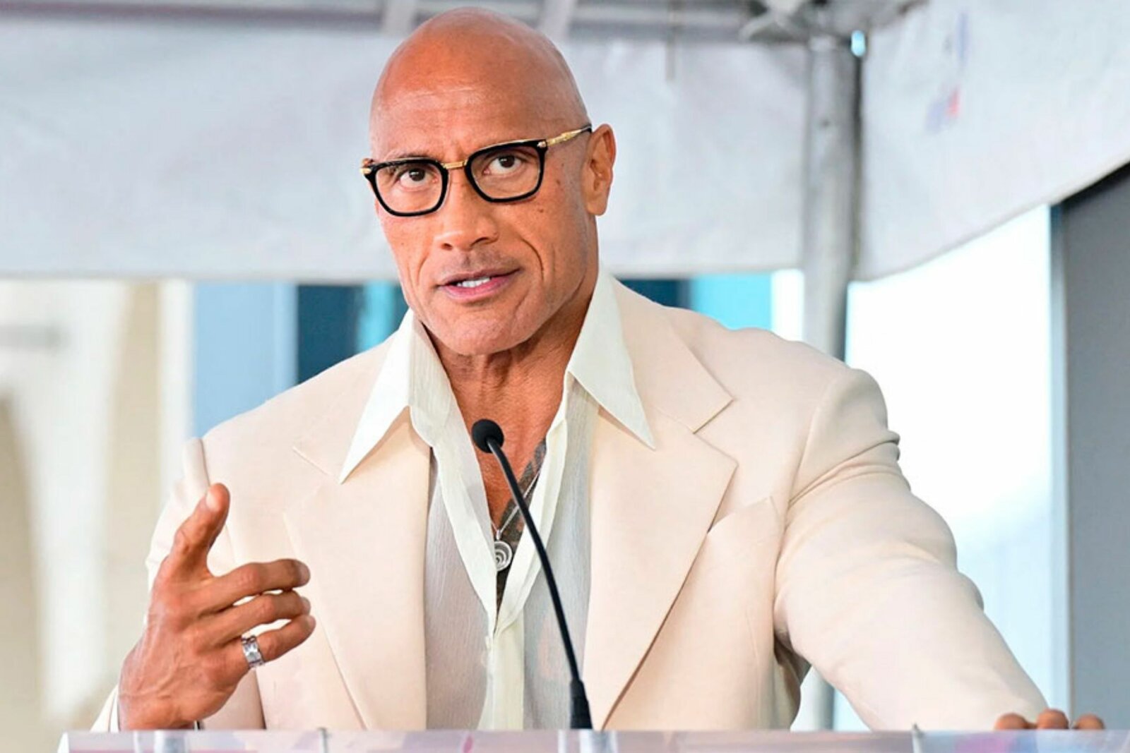 Dwayne “La Roca” Johnson es interceptado por la policía en Hollywood