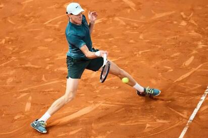 Jannik Sinner vence a Arthur Fils y avanza a la final del Mutua Madrid Open