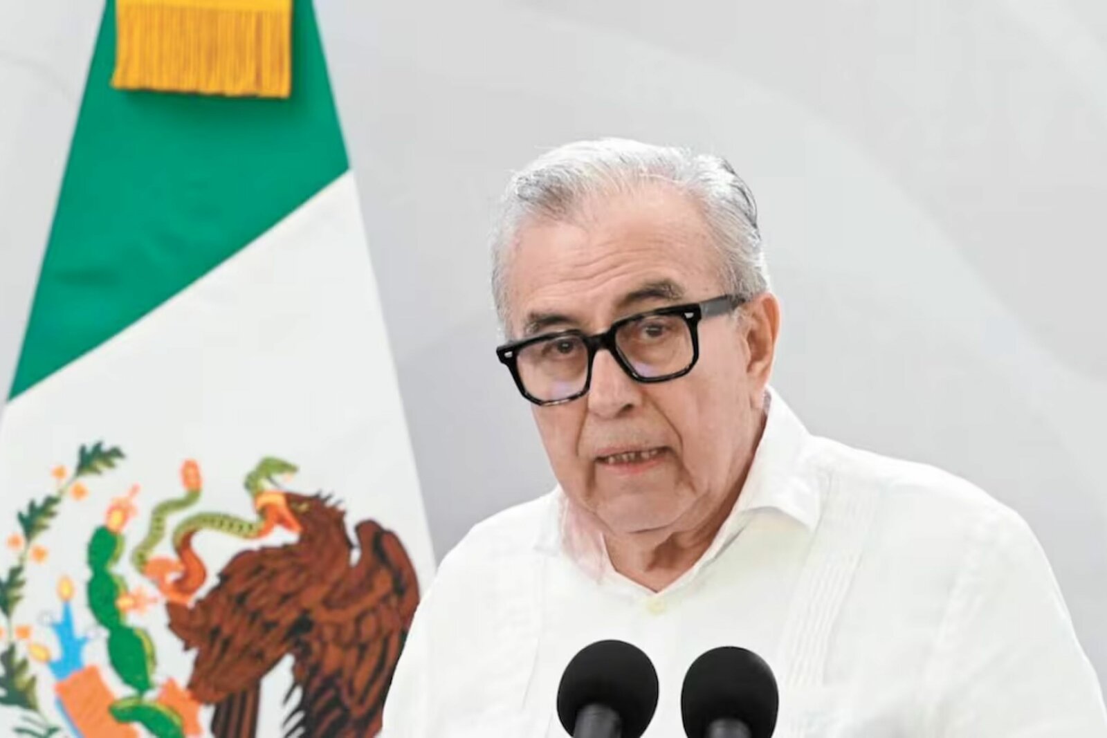 Congreso de Sinaloa nombrará gobernador interino tras licencia de Rocha