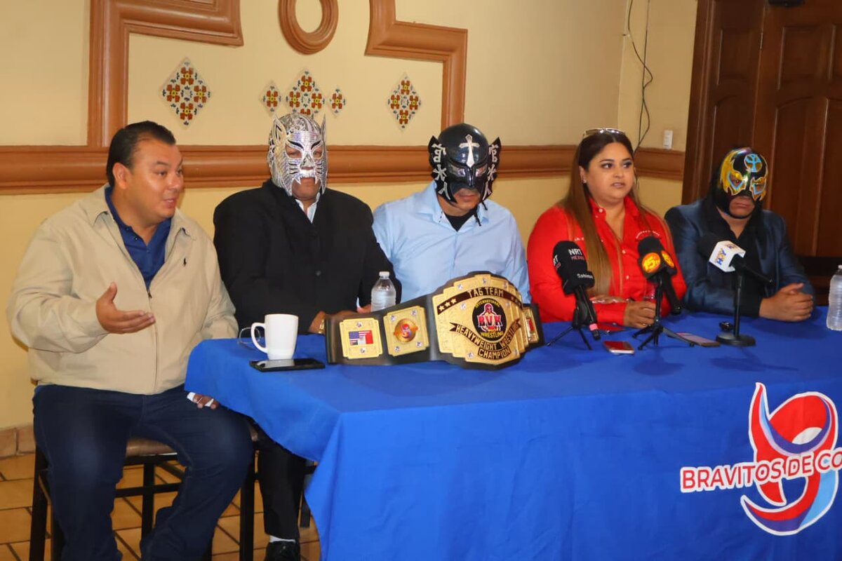 Bravitos de Corazón presenta función de lucha libre con causa en Agujita