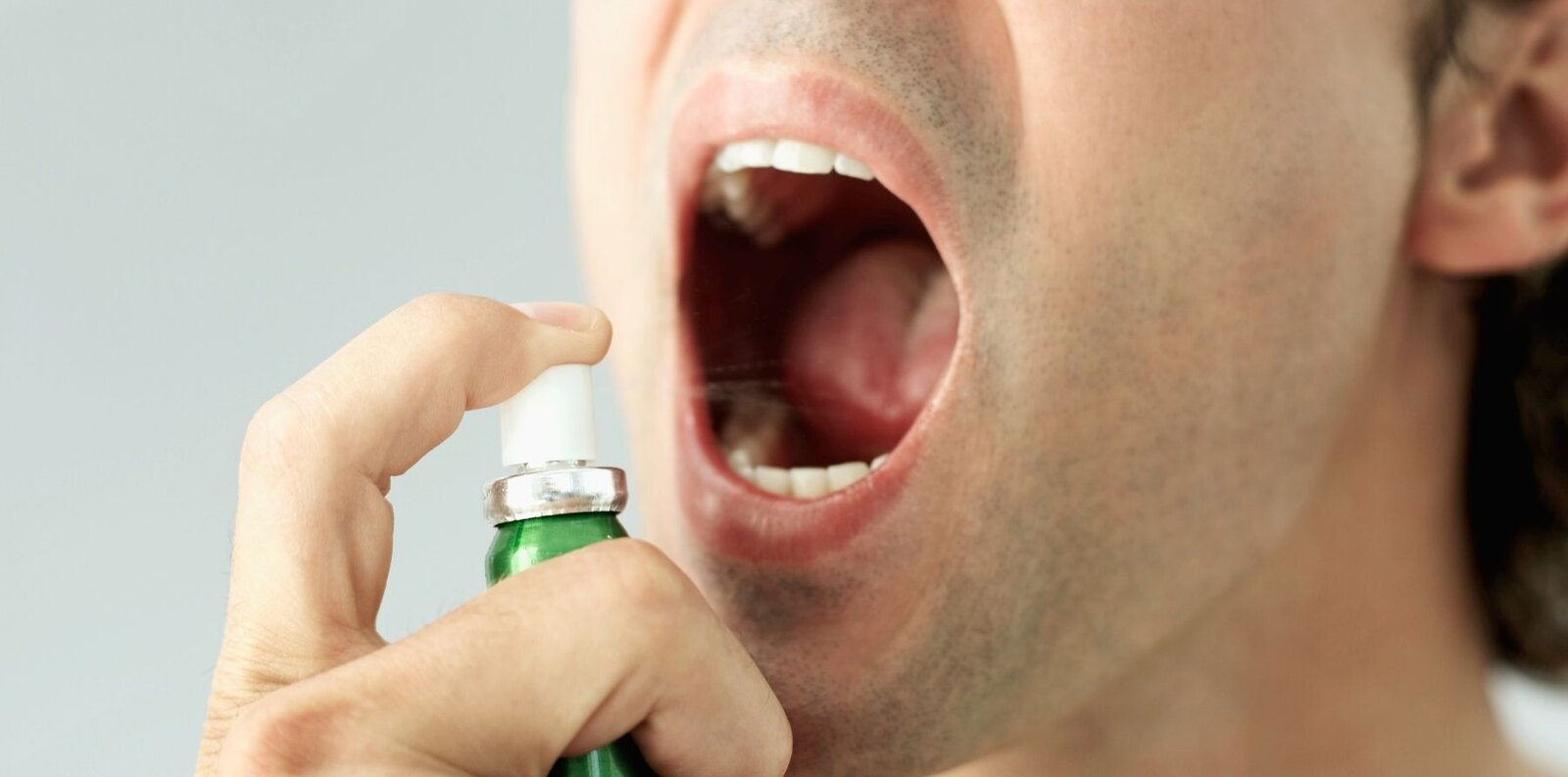 Médico advierte que la boca seca constante puede revelar diabetes