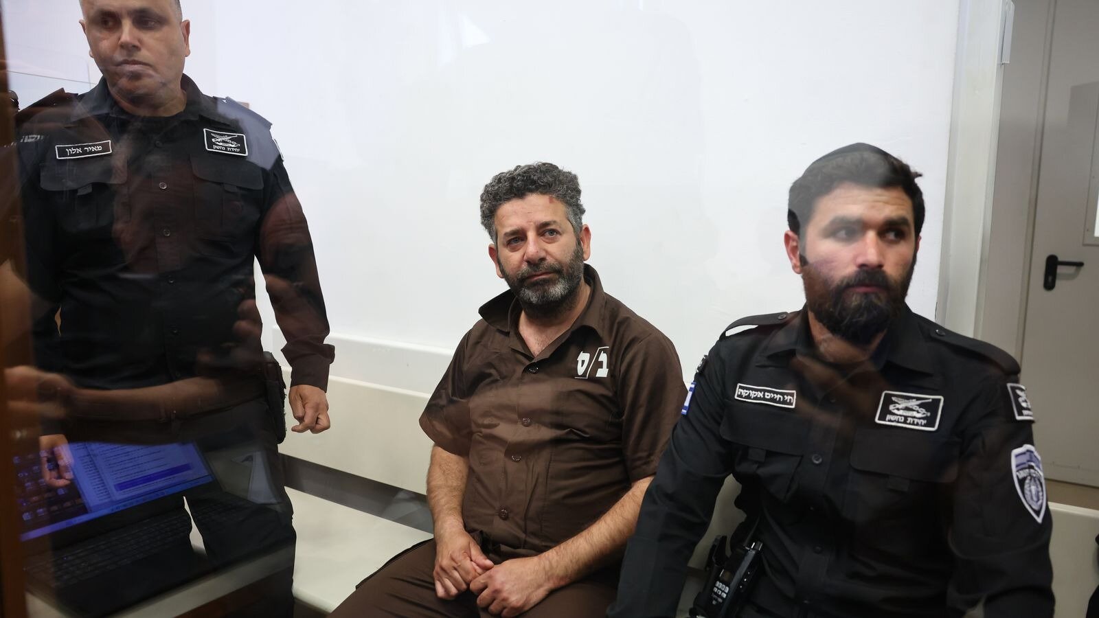 Israel prolonga arresto de dos miembros de flotilla humanitaria
