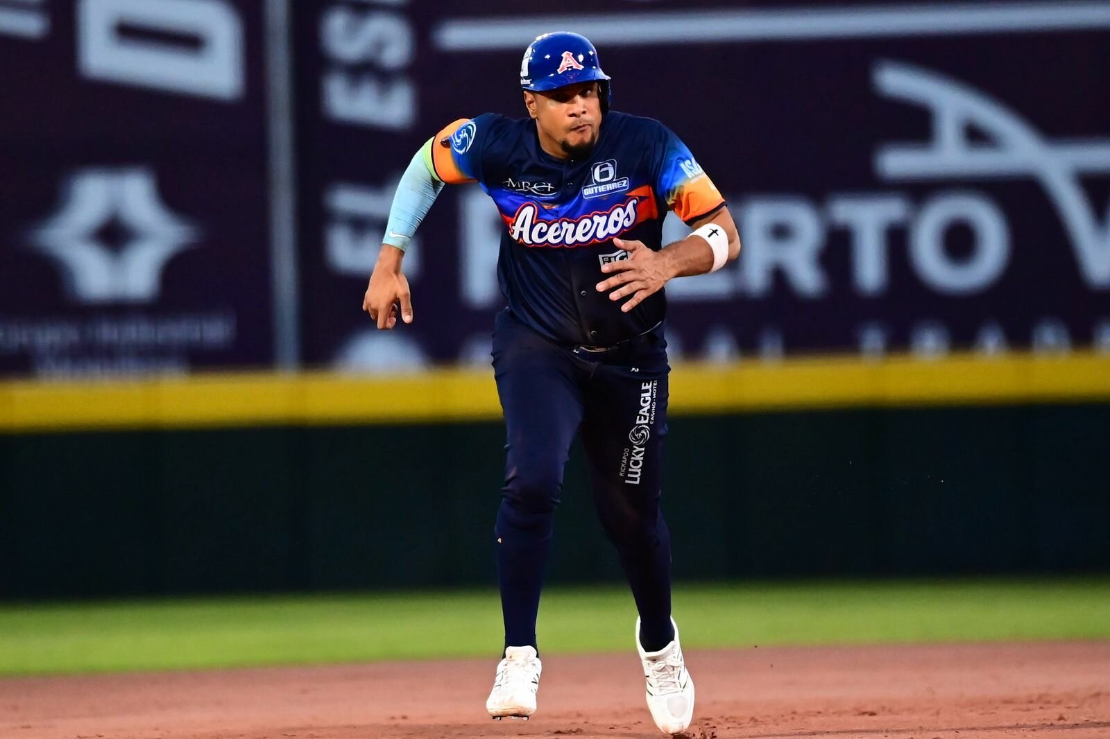 Tecolotes evita la barrida y vence a Acereros en Monclova