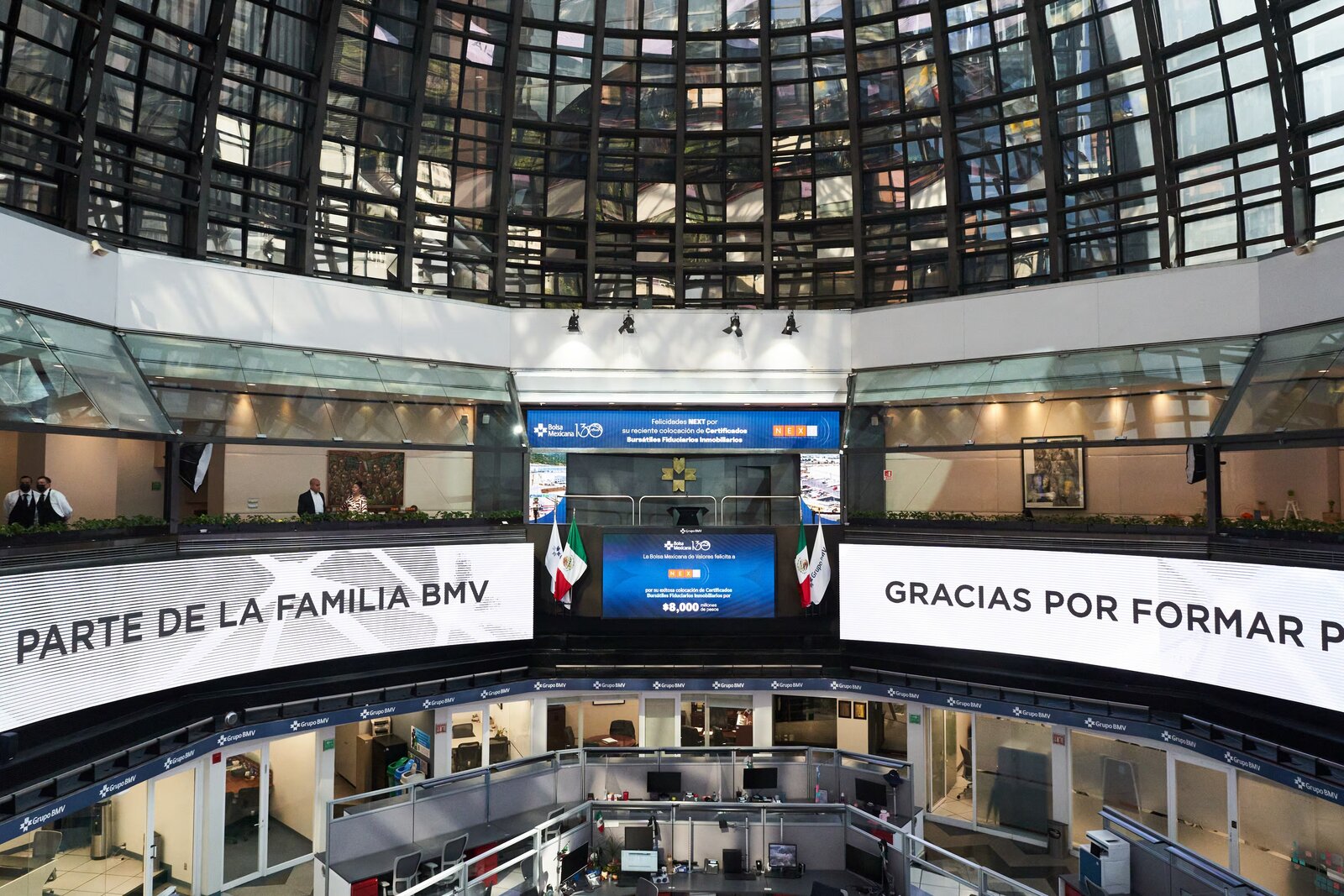 Bolsas de México avanzan levemente ante expectativa global