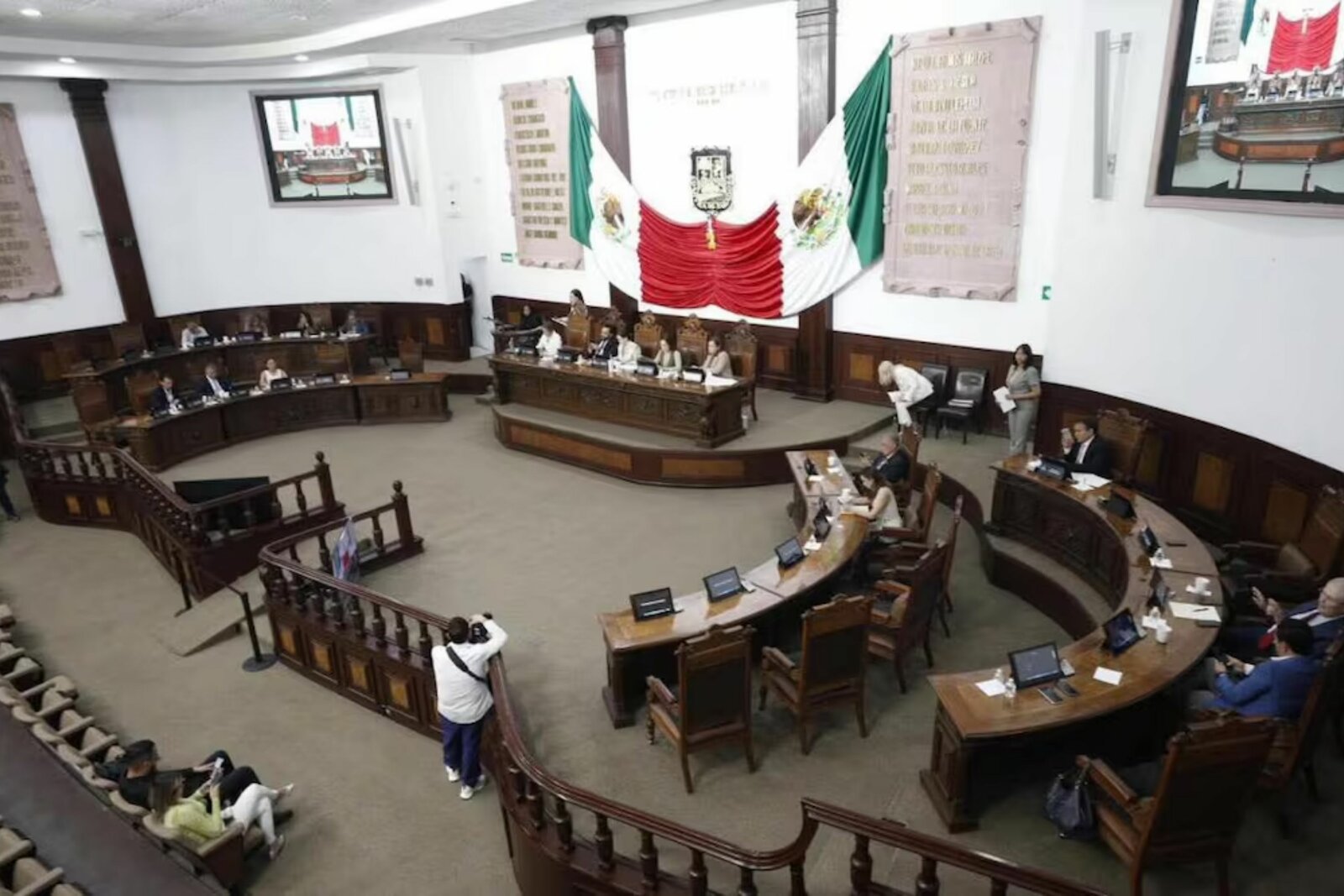 Diputados de Coahuila piden licencia para participar en elecciones