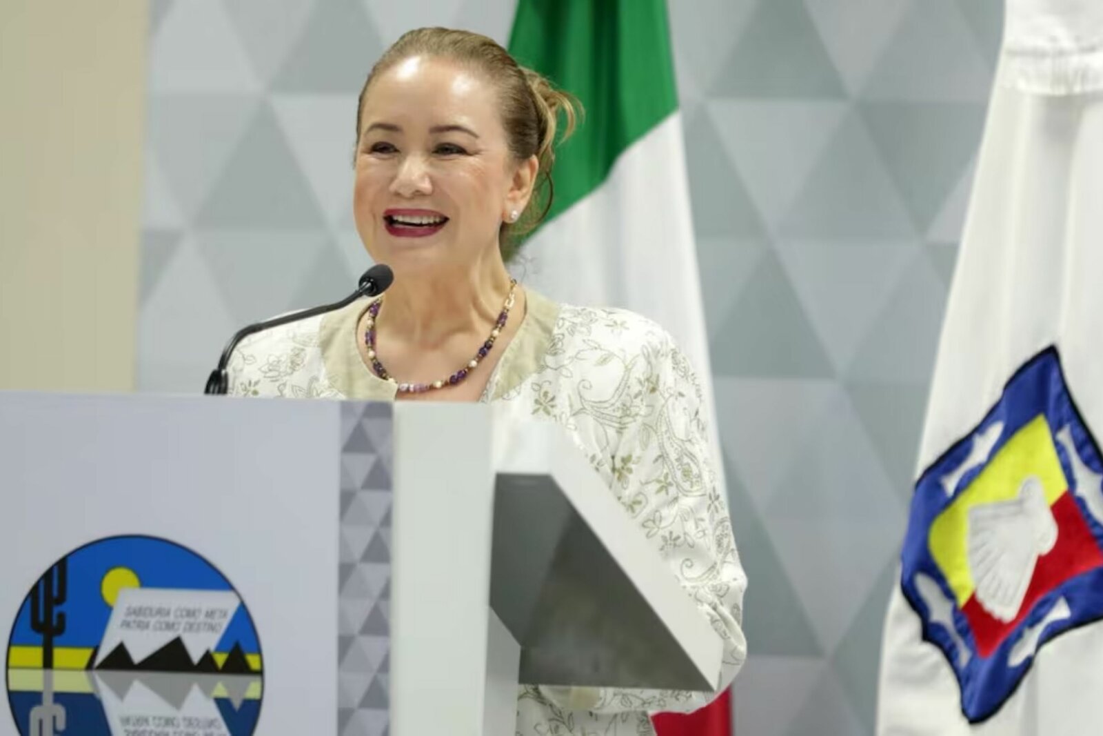 Yasmín Esquivel afirma que la democracia requiere tribunales confiables