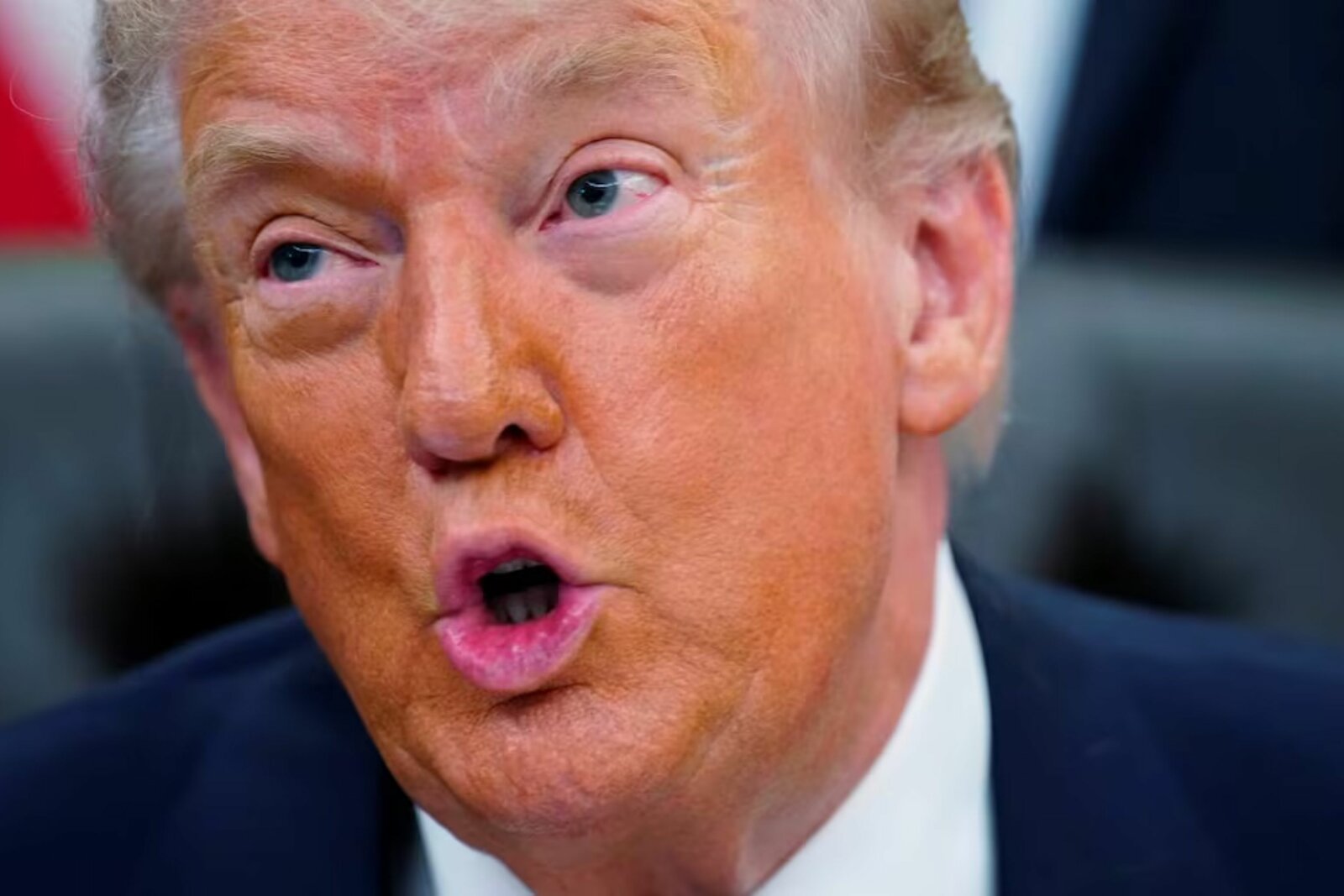 Acusan a empleado de la FAA por amenaza contra Donald Trump