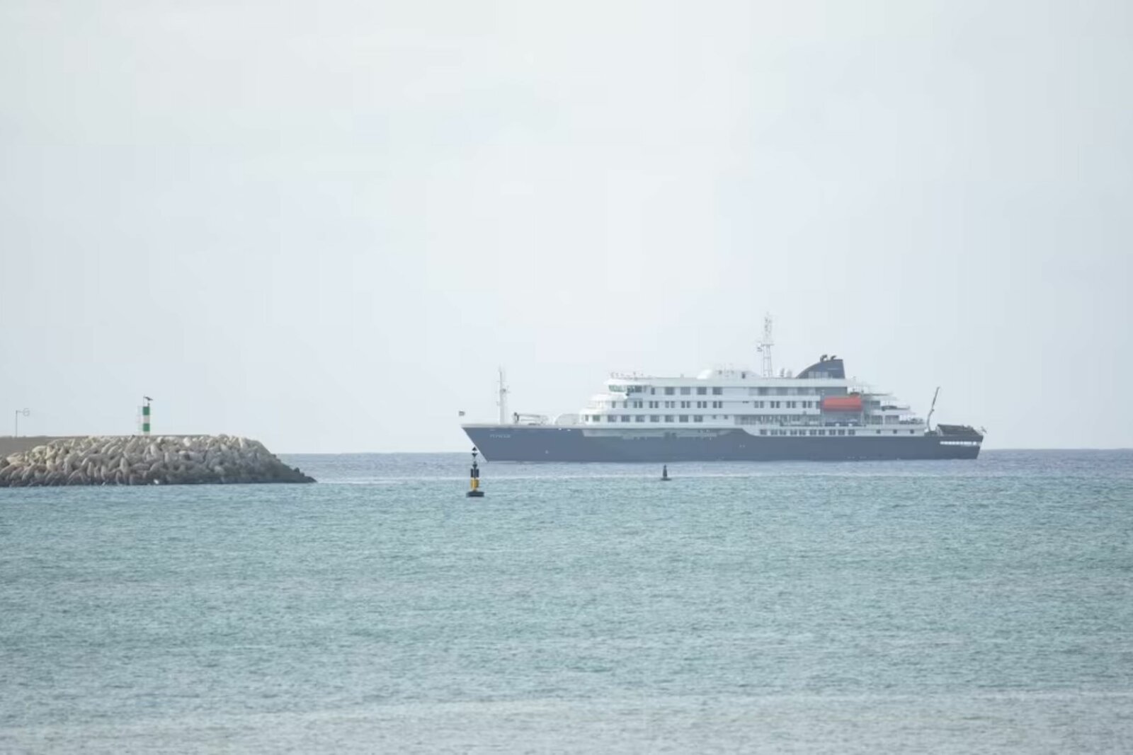 España recibirá crucero con brote de hantavirus en Canarias