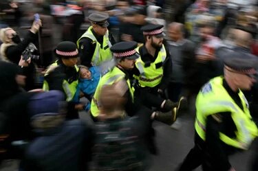 Declaran culpables a activistas por ataque a fábrica en Reino Unido