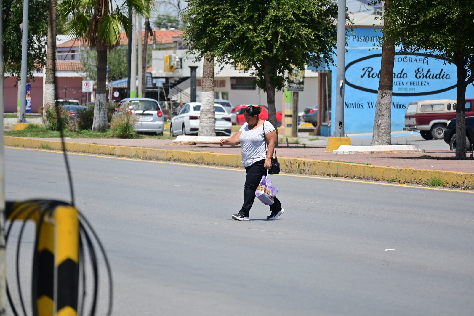ola de calor: Ciudadanos enfrentan altas temperaturas entre trabajo, rutina diaria y calles ardientes