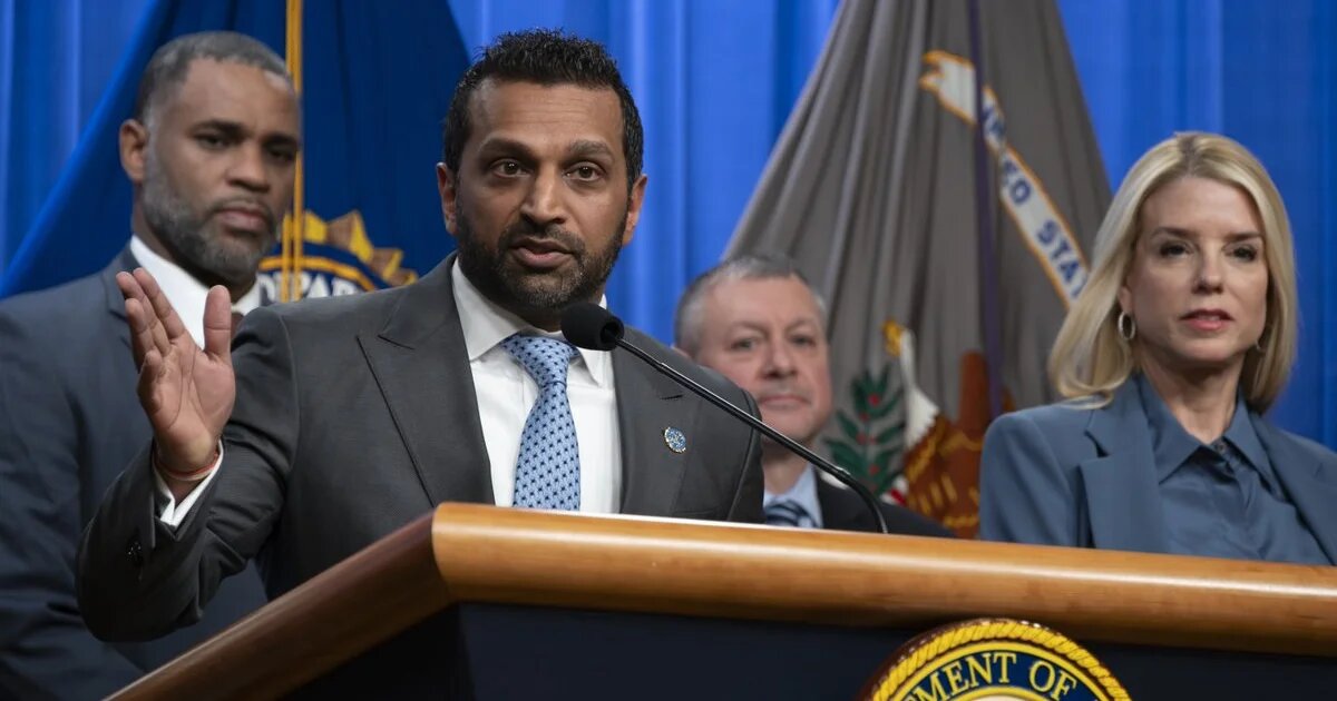 FBI investiga filtraciones sobre director Kash Patel