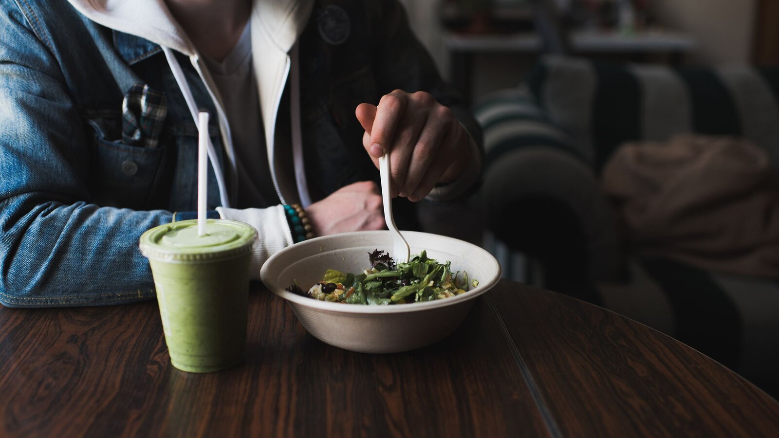 Señales claras de que tu dieta no es equilibrada y afecta tu salud