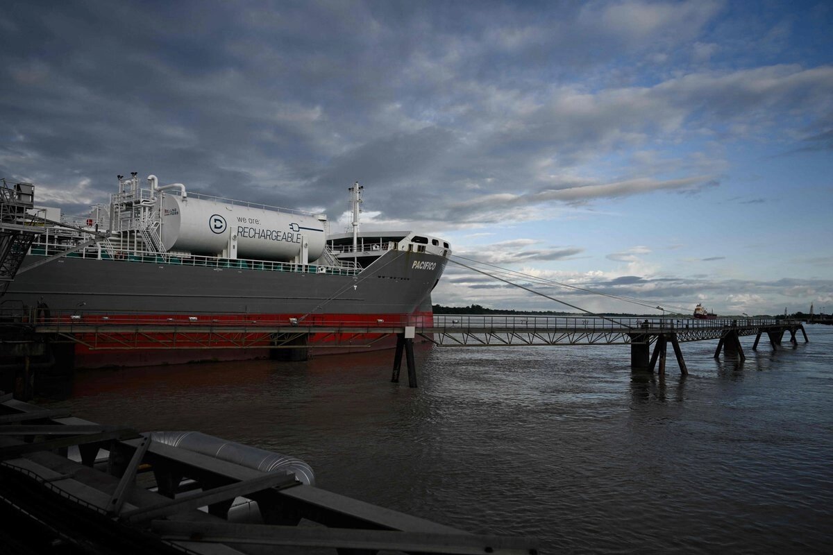 Investigan apuestas petroleras previas a anuncios de Trump