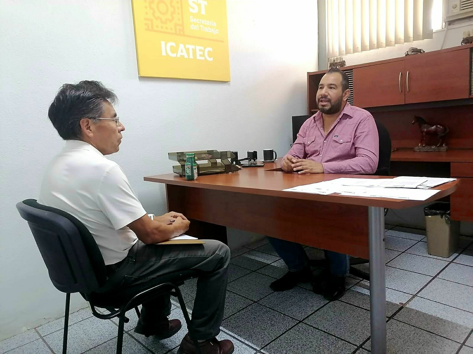 ICATEC promueve diálogo con investigador de la UAdeC, para fortalecer desarrollo regional