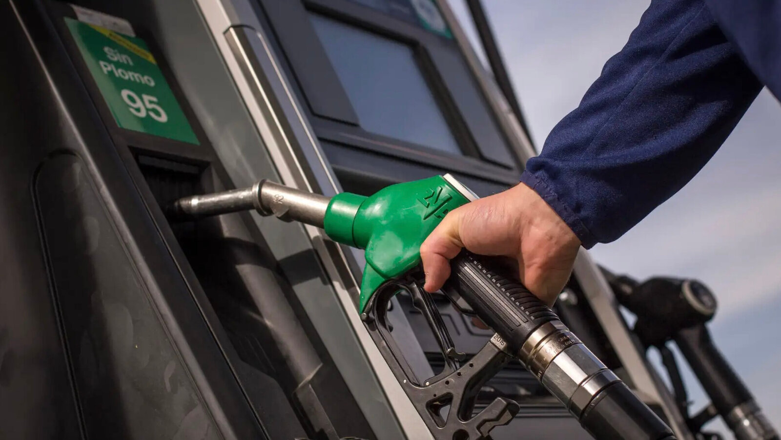 Combustibles en Piedras Negras registran cambios mixtos: baja Magna y diésel, sube Premium