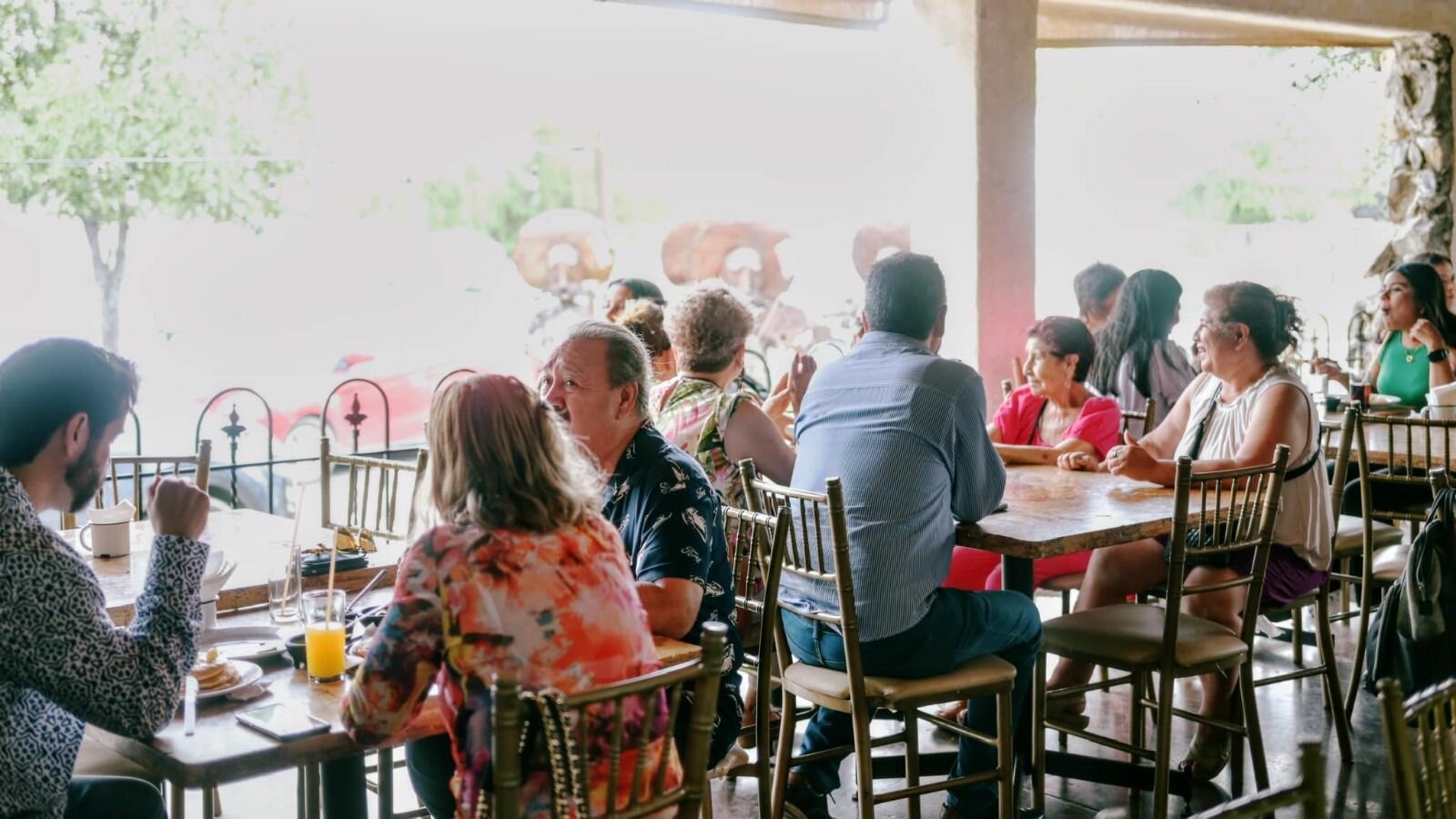 Restaurantes de Monclova esperan aumento del 50% en clientes por festejos del Día de las Madres