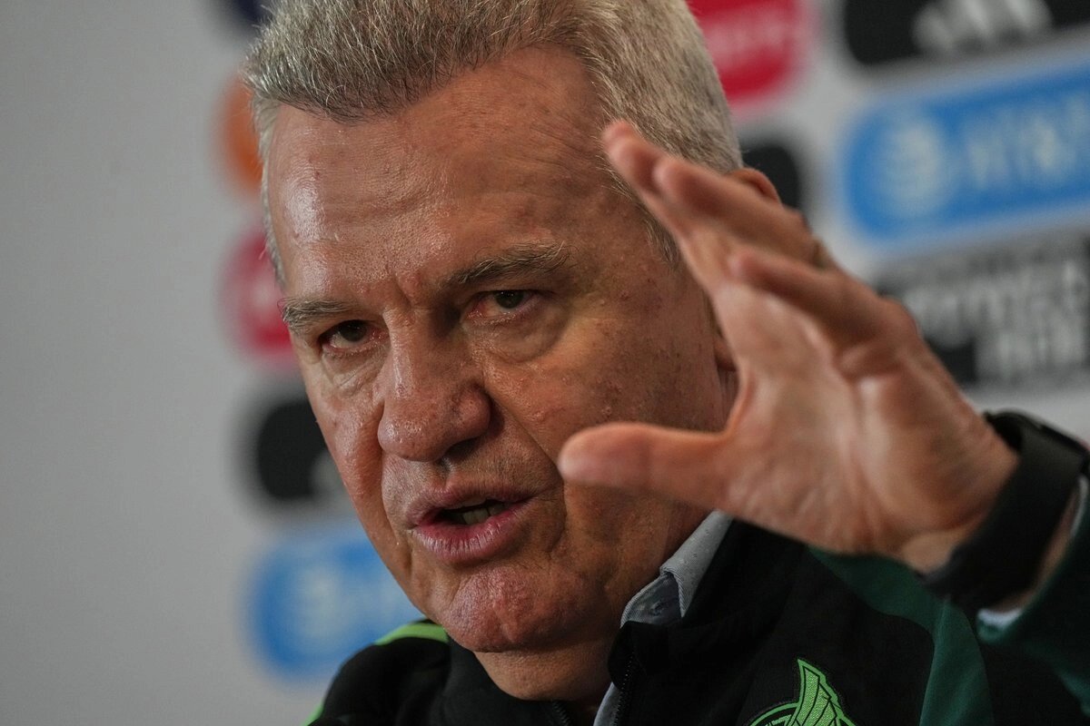 Javier Aguirre condiciona convocatoria por puntualidad en el CAR