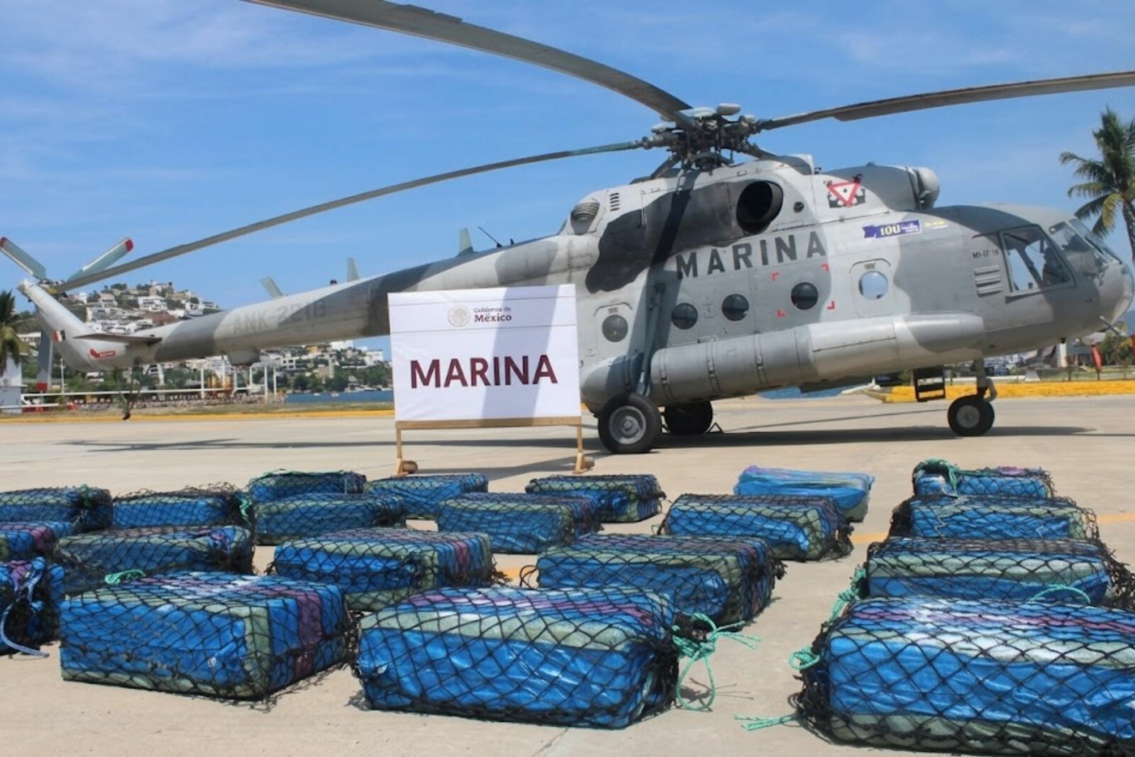 Semar asegura embarcación con 26 bultos de presunta cocaína en Guerrero