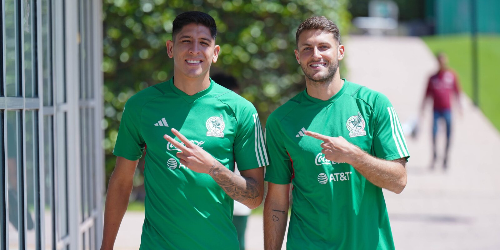 Selección mexicana enfrenta dudas por lesionados en Europa