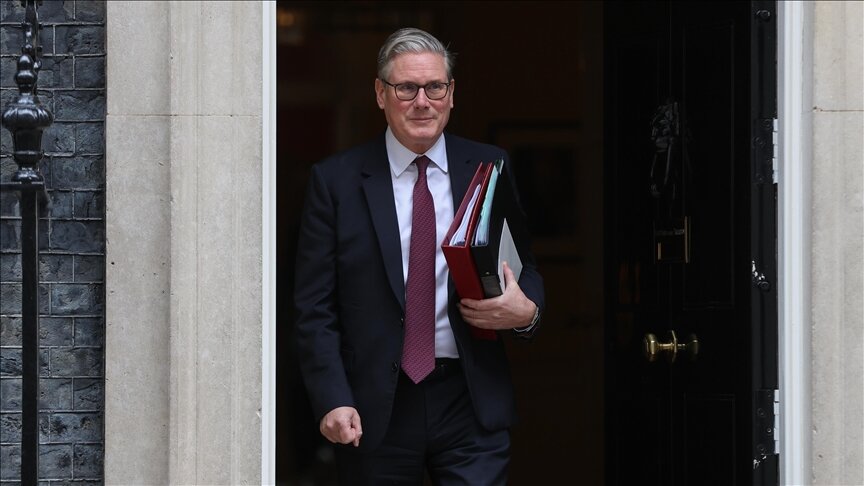 Keir Starmer busca acercar Reino Unido a la UE en crisis política