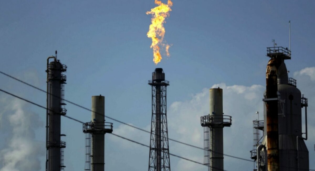 Brent supera los 104 dólares tras crisis en Medio Oriente