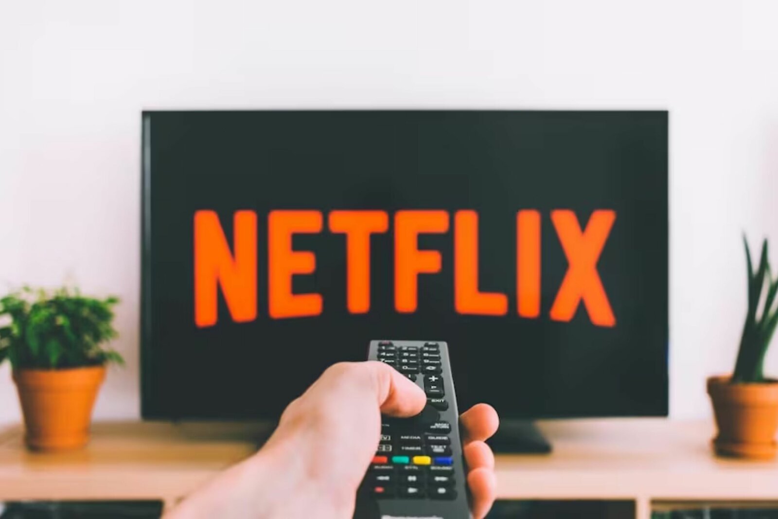 Texas demanda a Netflix por presunto espionaje y uso de datos de menores