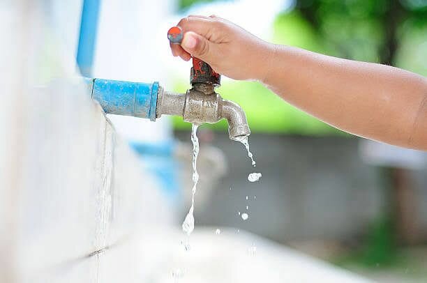 Alertan por aumento en consumo de agua por altas temperaturas