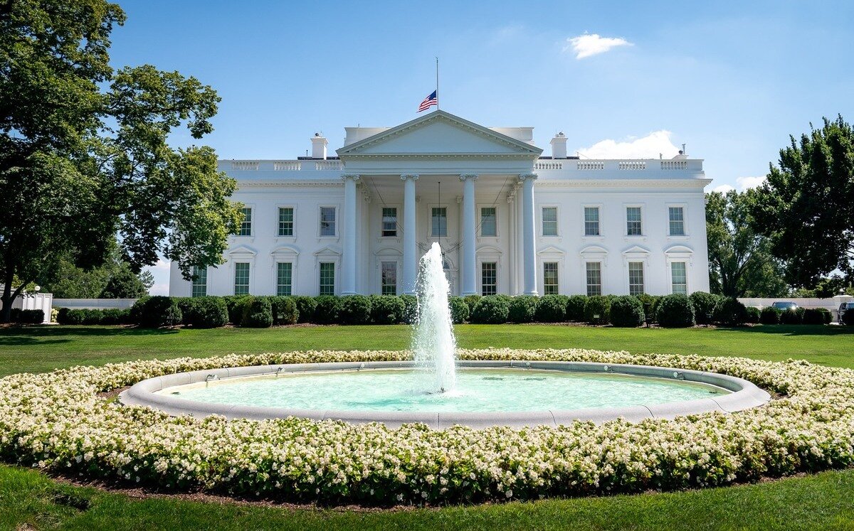 Casa Blanca organiza festival cristiano de oración en Washington