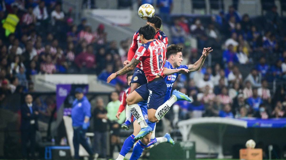 Chivas aplacó a Cruz Azul y lleva mano rumbo a la Final del Clausura 2026