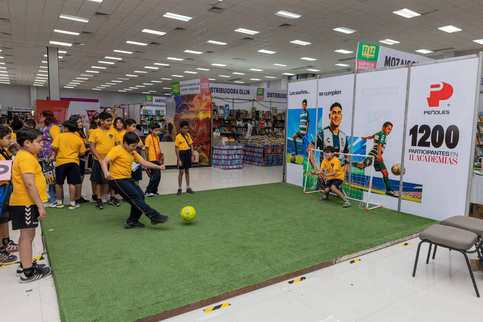 Peñoles participa en la Feria del Libro de Coahuila