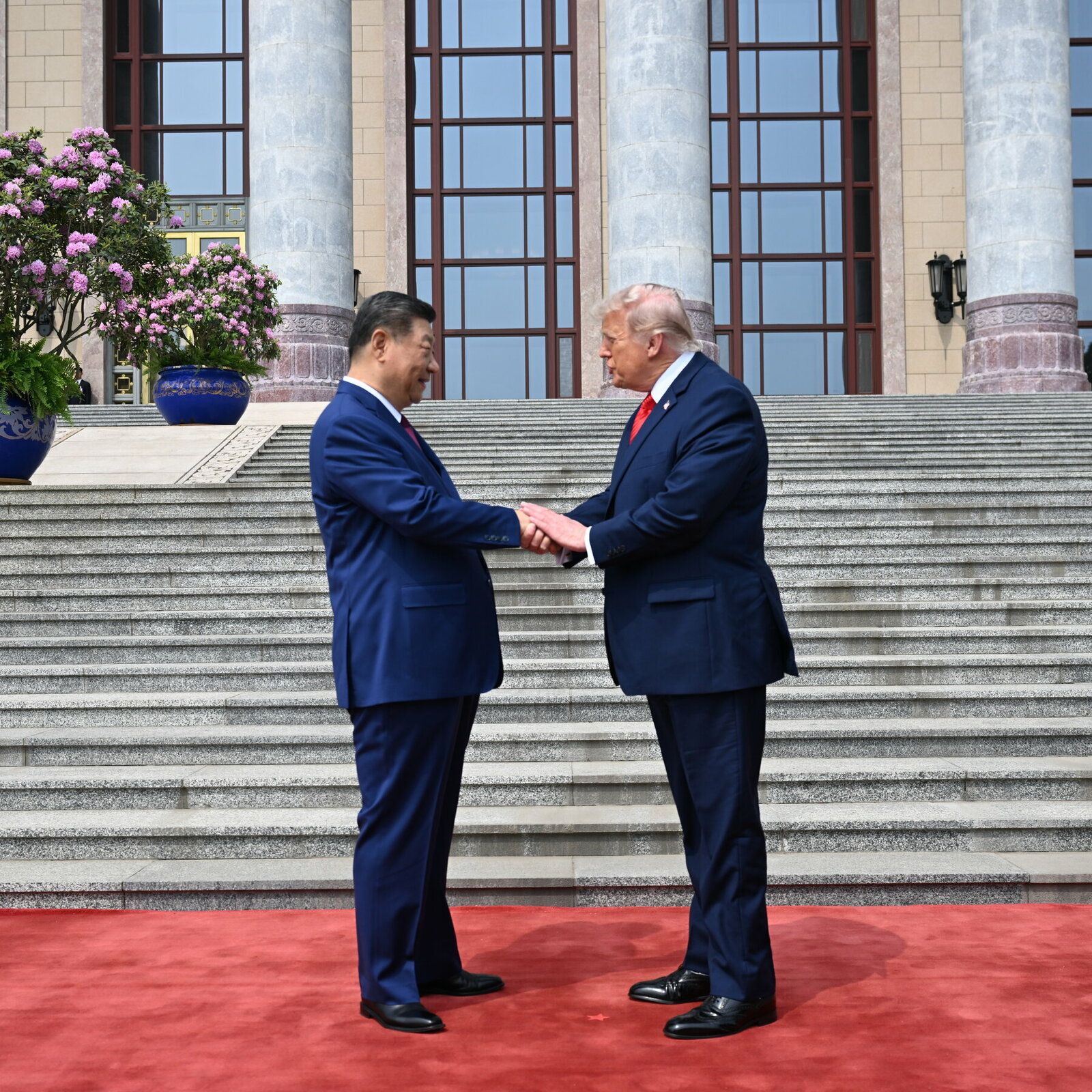 Trump y Xi destacan “fantásticos acuerdos” tras cumbre en Pekín