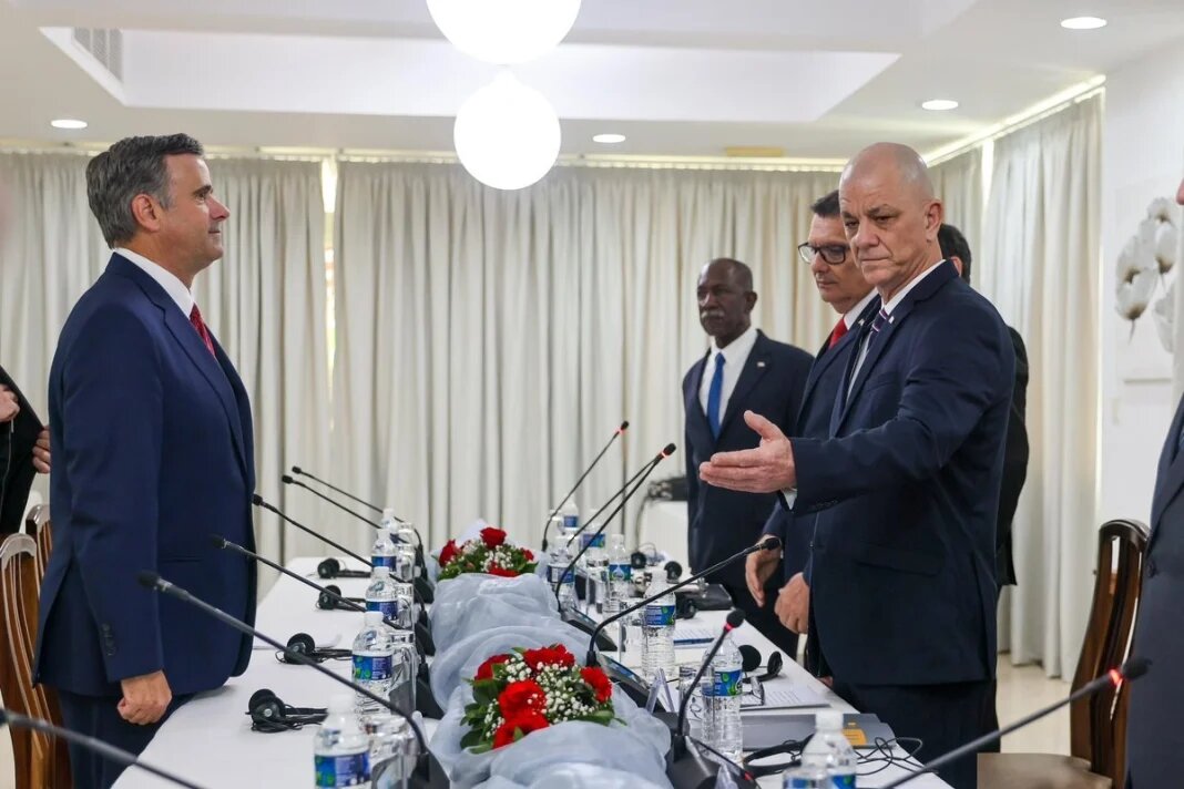 Cuba afirma ante la CIA que no es amenaza para Estados Unidos