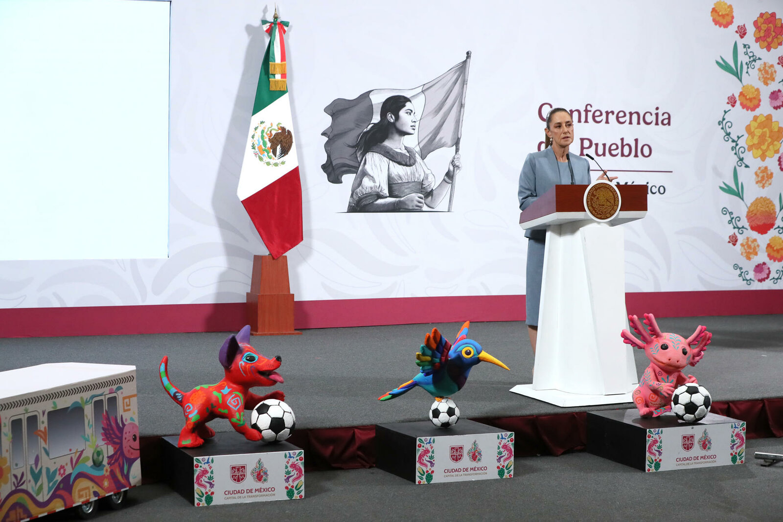 Sheinbaum propone que clubes de futbol tengan escuelas formativas