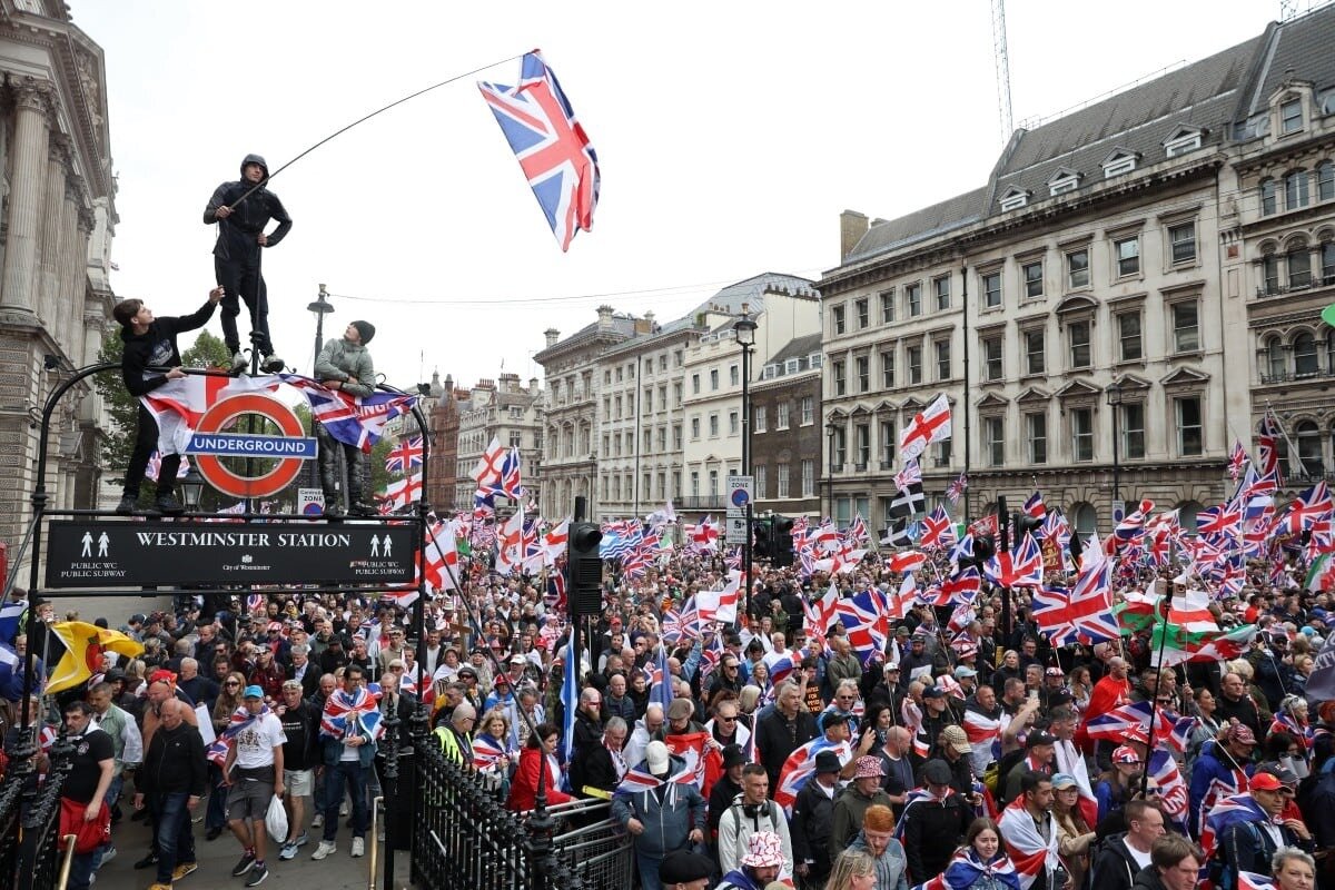 Londres vive dos marchas masivas con fuerte operativo policial y detenciones